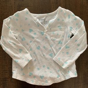Oshkosh B’gosh shirt with light blue hearts